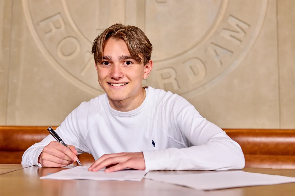 Feyenoord beloont Lucas Gardenier met eerste profcontract