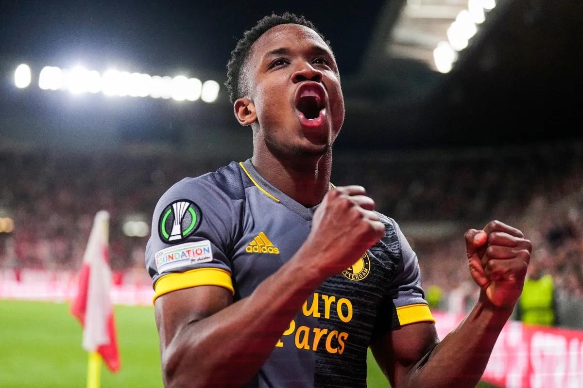 Kieft over Sinisterra: ''Grote clubs nemen dit mee in hun beoordeling''