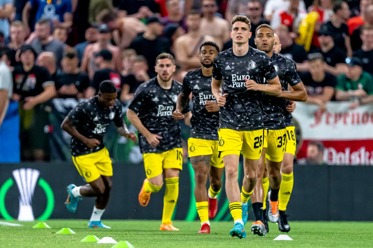 Feyenoord start voorbereiding op 27 juni