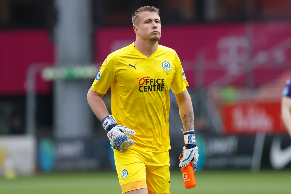 'Bijlow op het lijstje van Dortmund; Feyenoord informeerde naar Padt'