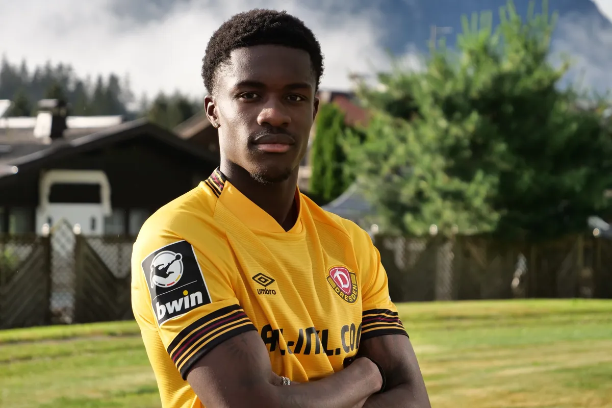 Dynamo Dresden maakt komst Conteh bekend