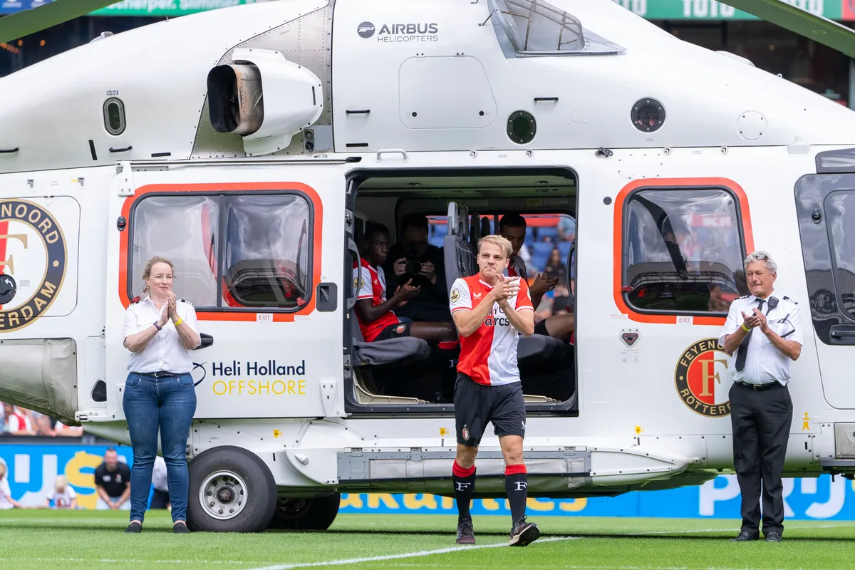 Van den Belt ziet voordeel: ''Bij Ajax is Tadic weg en bij PSV Simons''