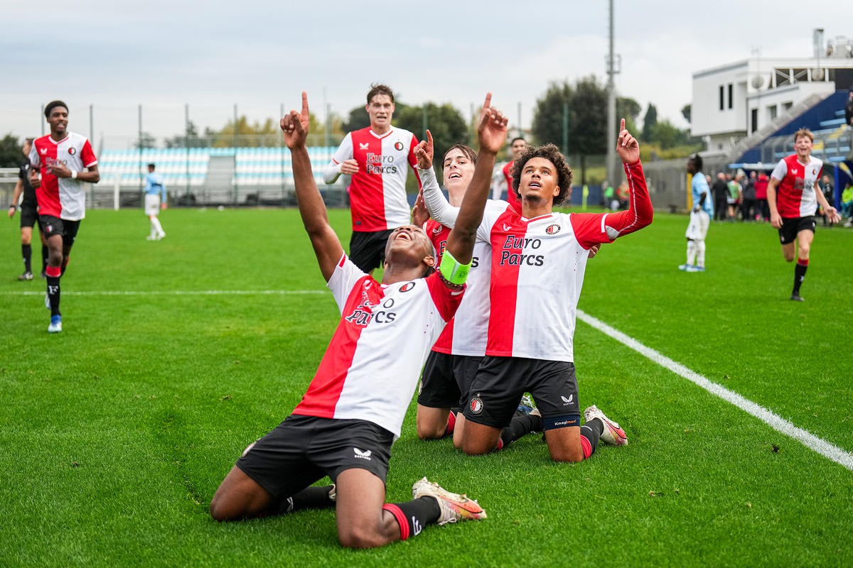 Feyenoord O19 overwintert in Youth League na winst op Lazio O19