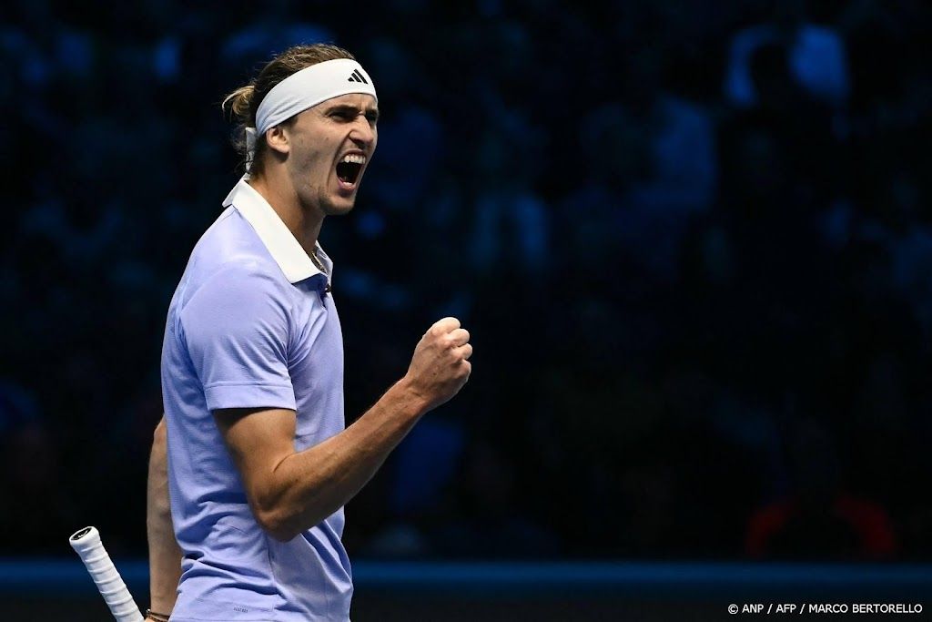 Tennisser Zverev rekent in twee sets af met Ruud op ATP Finals