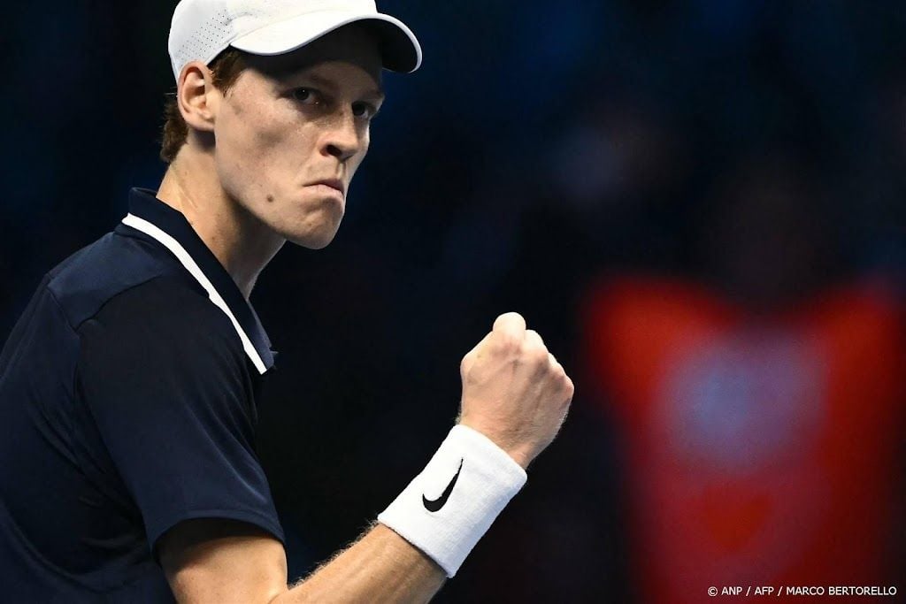 Sinner wint voor eigen publiek voor het eerst ATP Finals