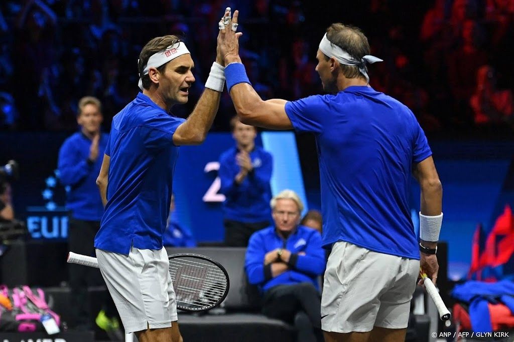 Federer staat met emotioneel bericht stil bij afscheid Nadal