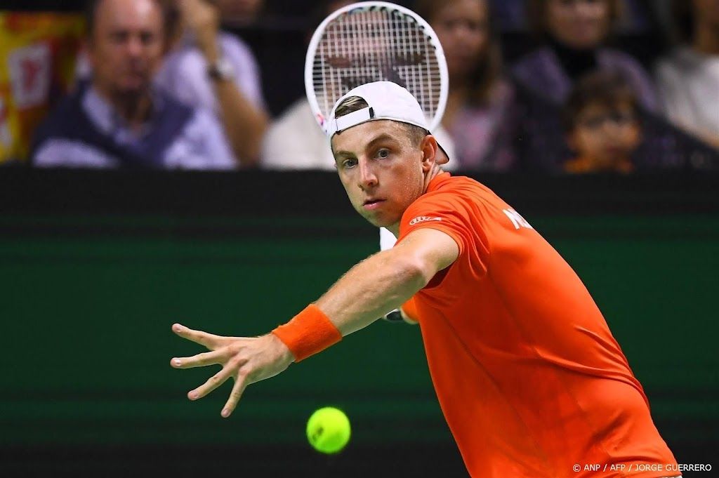 Griekspoor in Davis Cup onderuit tegen Alcaraz, stand gelijk