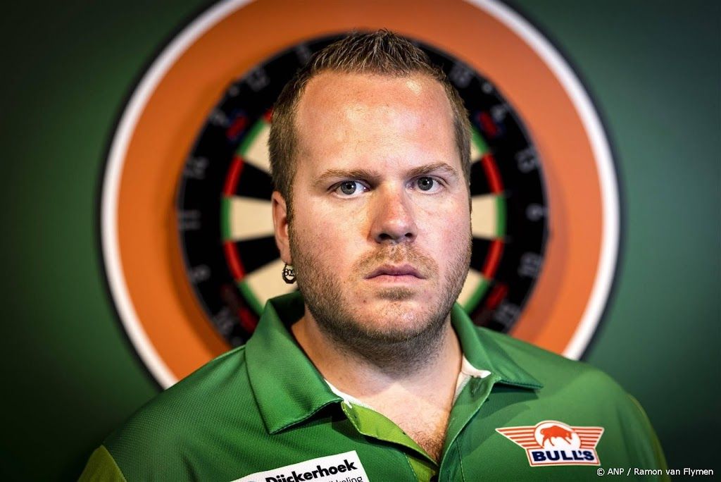 Darter Van Duijvenbode bij laatste acht Players Championship 