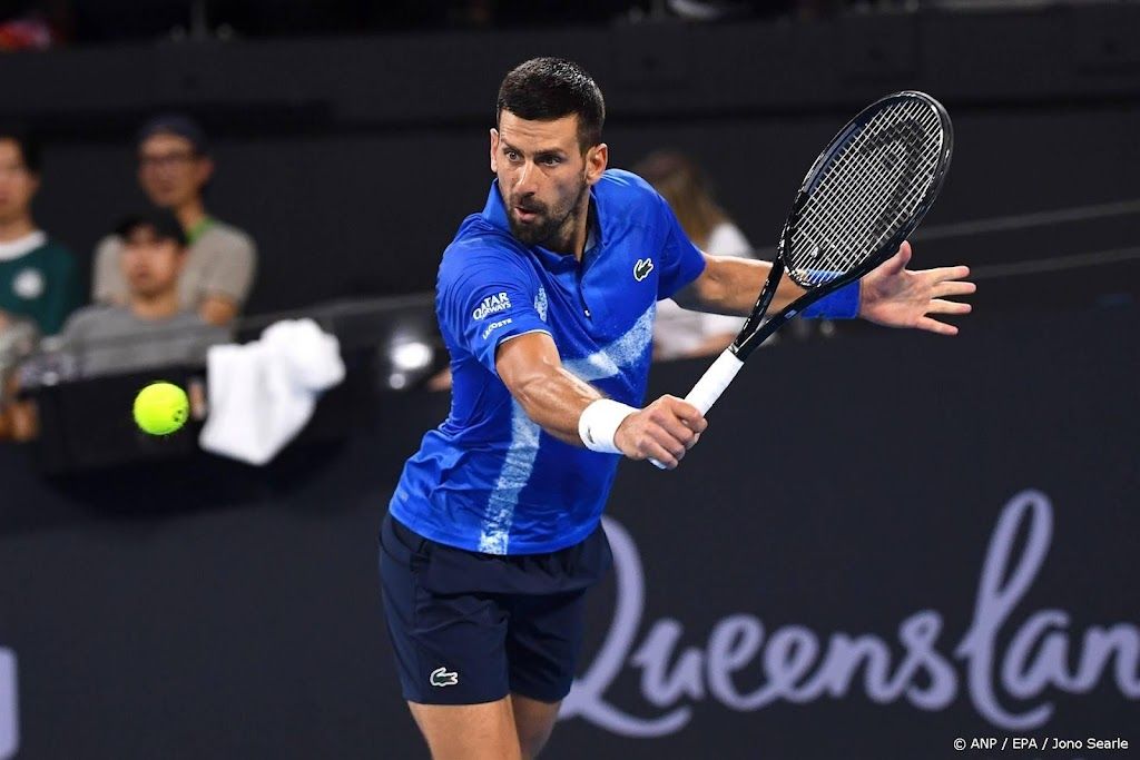 Djokovic begint met succes jacht op honderdste tennistitel