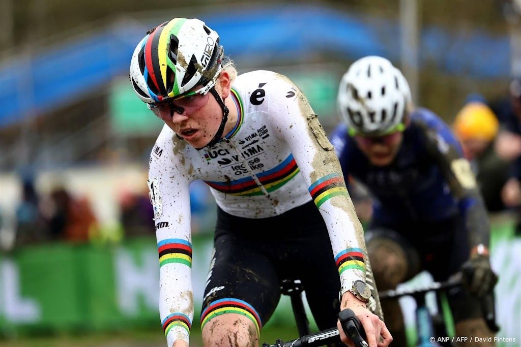 Veldrijdster Van Empel wint ook in Baal na inhaalrace 