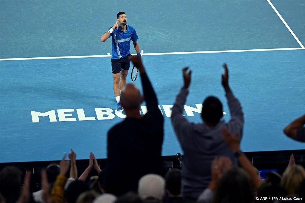 Djokovic ten koste van Alcaraz naar laatste vier Australian Open