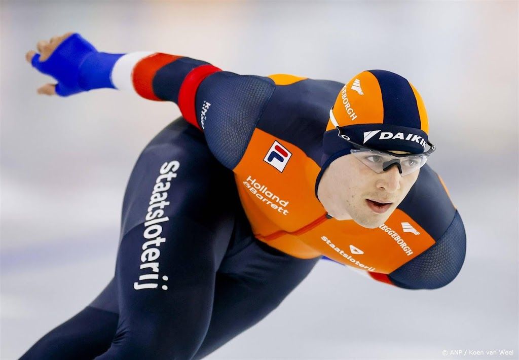 De Boo schaatst Nederlands record op 1000 meter met superronde