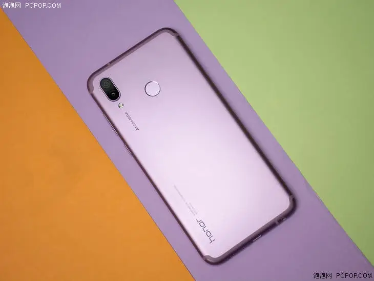Huawei Honor Play Supporting GPU Turbo Available at Starting 1999 Yuan