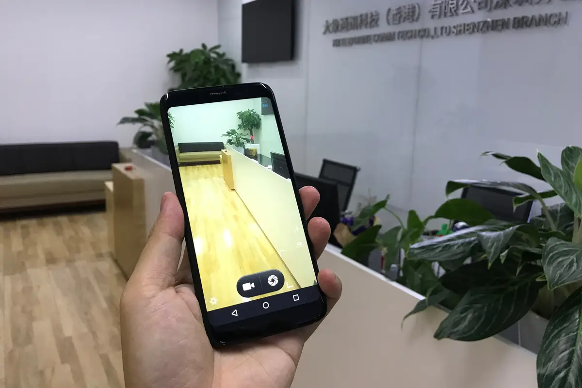 First Look at the Elephone 18:9 Phone Prototype