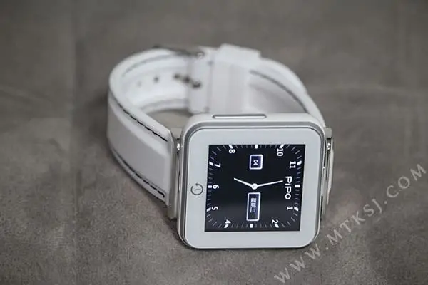 Tablet maker Pipo produce $32 Pipo C2 smartwatch