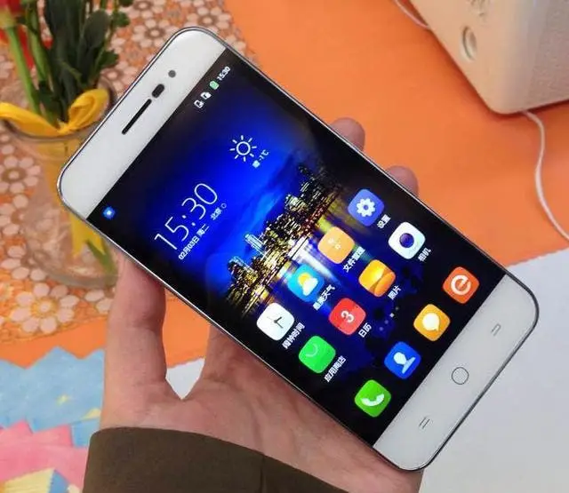 Coolpad IVVI K1 mini announced, measures only 4.7mm thick