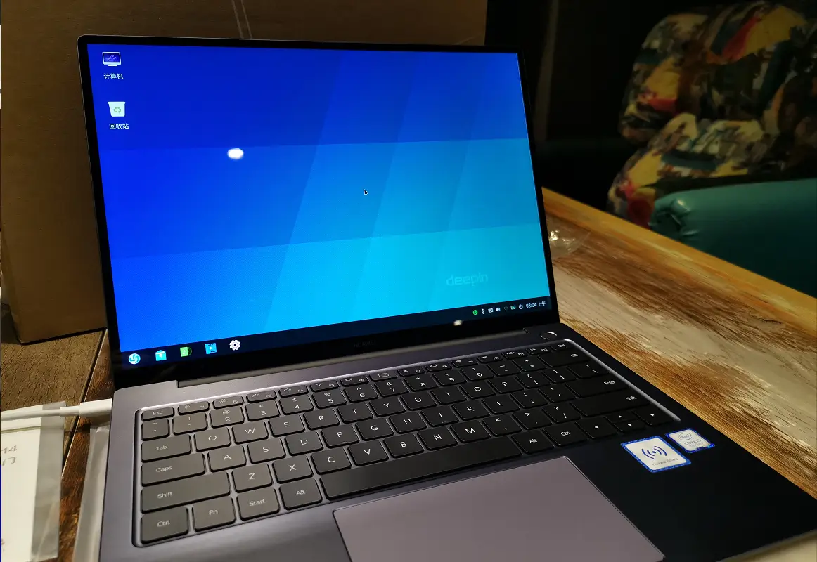 Huawei MateBook Linux (Deepin) Version Demonstrated