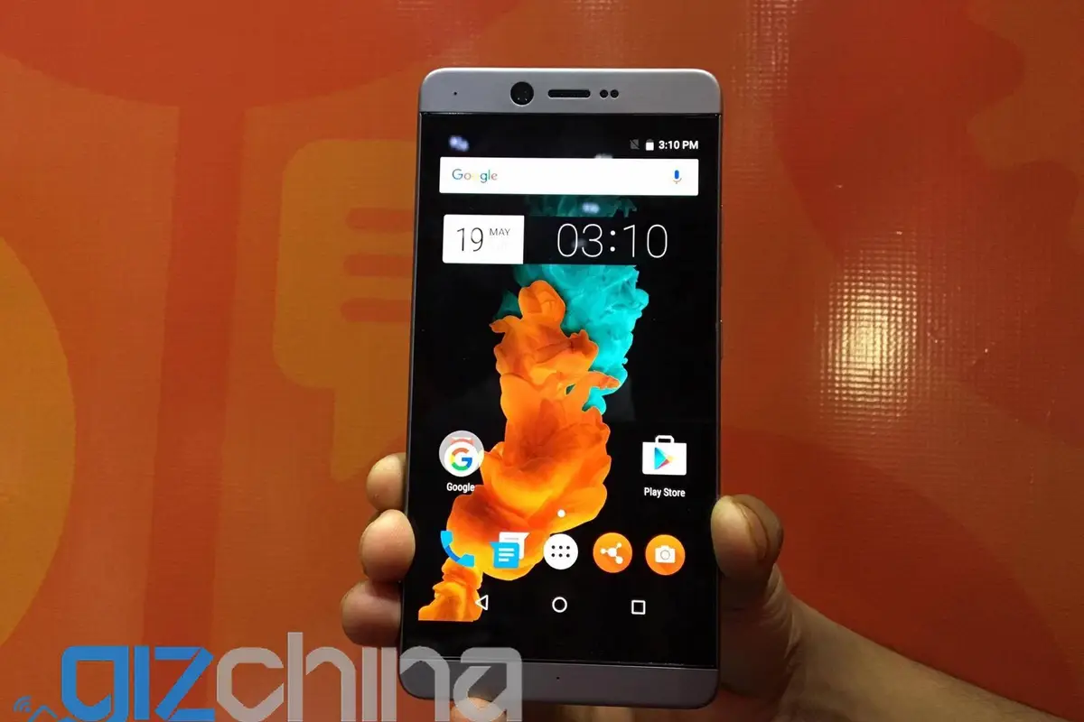 Smartron's t.phone is an SD810 powered phone for IoT geeks
