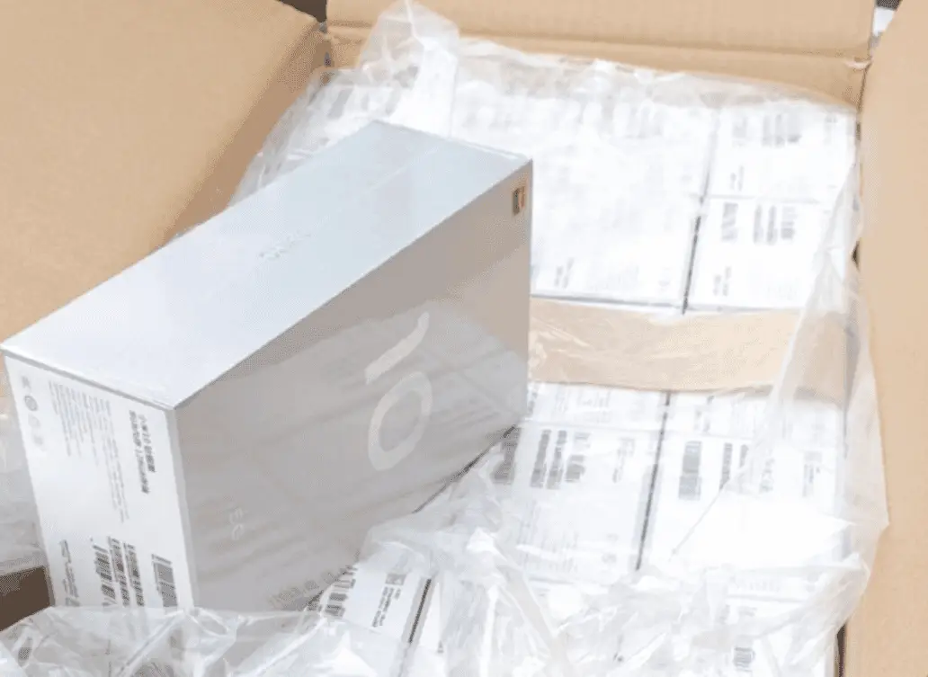 Xiaomi Mi 10 series has limited versions and it's not so cheap