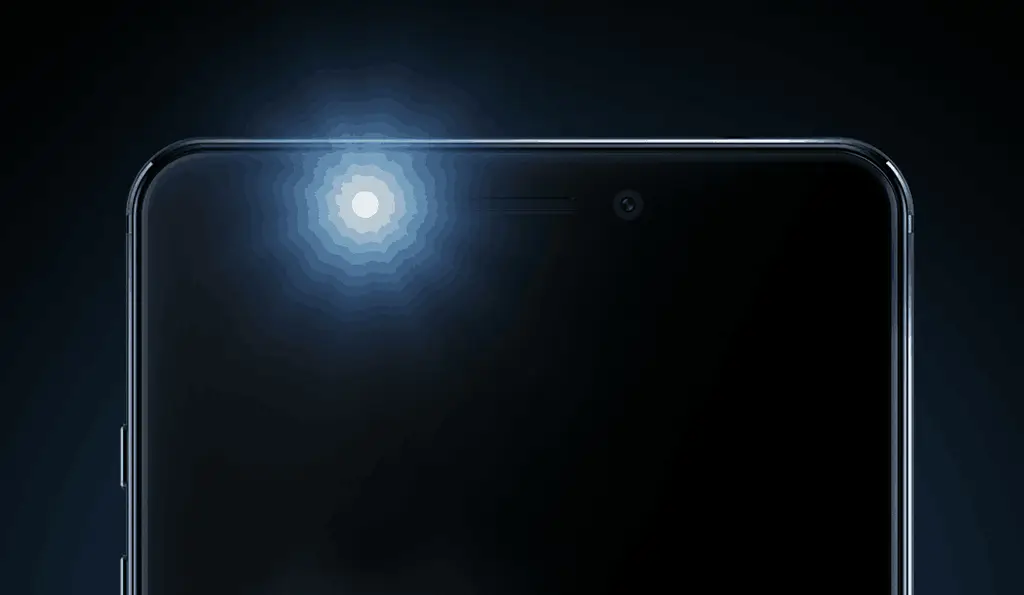 Elephone P8 wants to be a great selfie camera phone