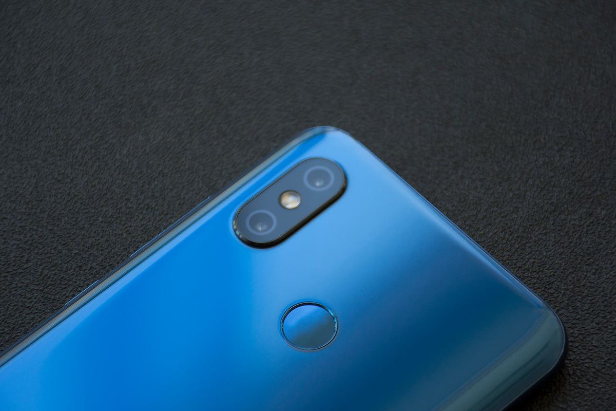 Xiaomi Mi 8 6GB+128GB version now available $212