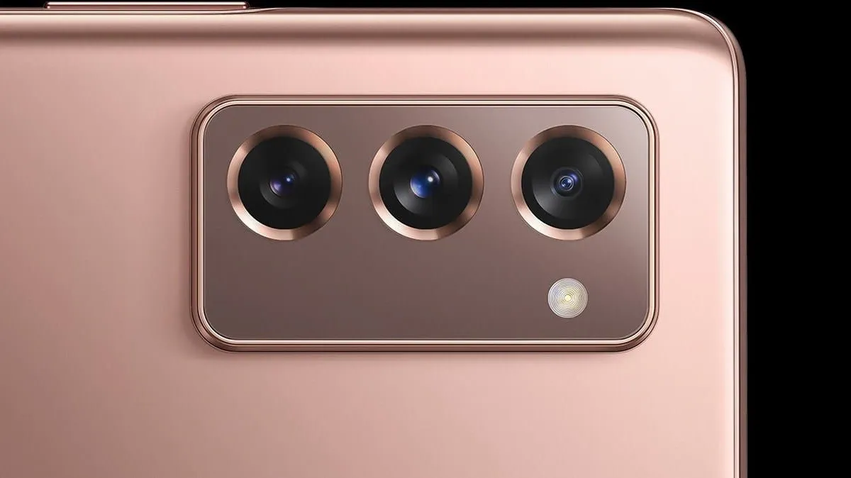 Samsung Galaxy W21 'Heart of the World' Version Coming