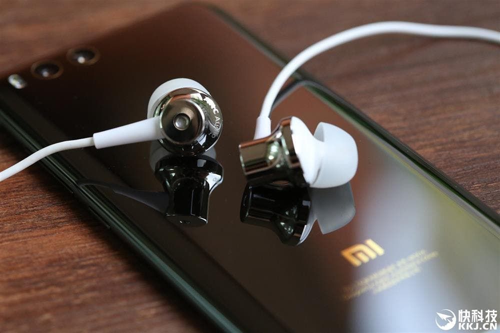 Sleek Titanium-Made Xiaomi USB Type-C Earphones Launched