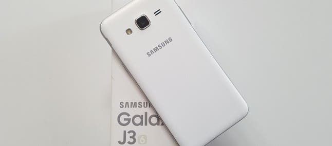 After delaying, Samsung releases Oreo for the Galaxy J3 (2017)