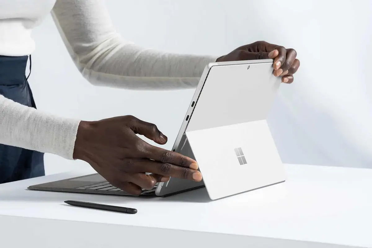 Microsoft Surface Pro 9 To Sport Custom-Made SQ3 Chip Based On Snapdragon 8cx Gen 3