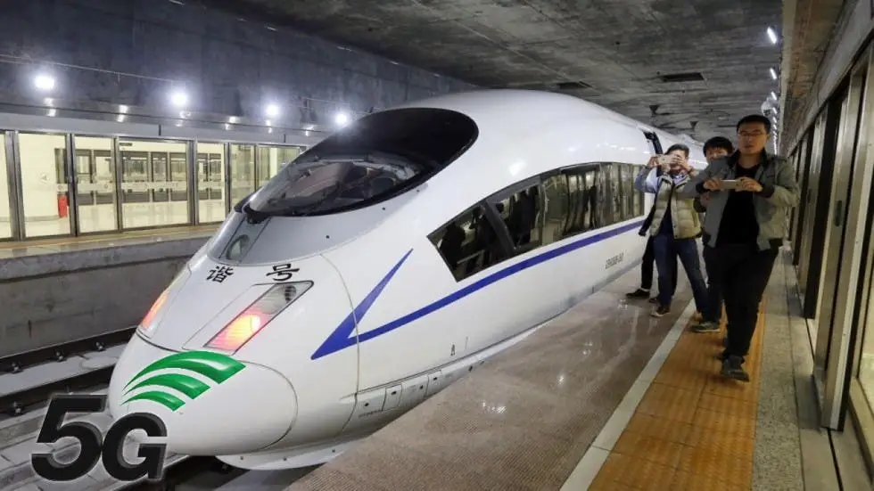 Samsung and Japan's KDDI demonstrate 5G connectivity while on a moving train