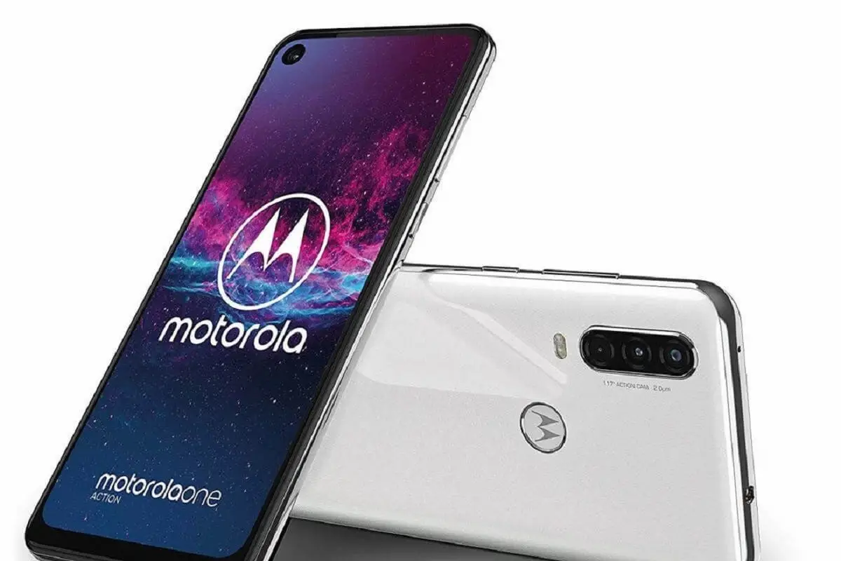 Motorola One Macro appears with a notch and MediaTek processor