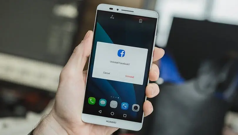 Facebook bars Huawei from pre-installing its apps
