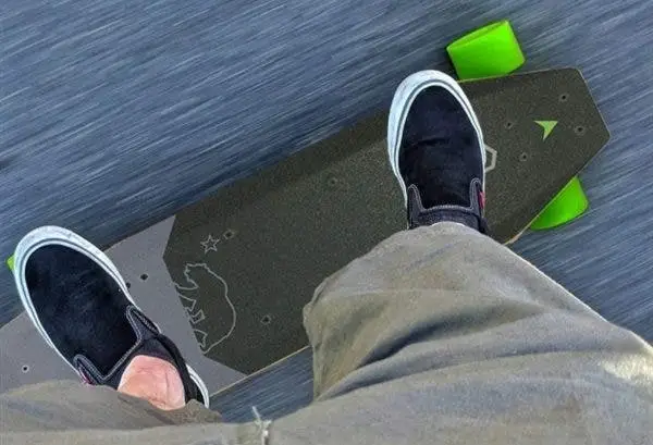 Xiaomi Crowdfunding Lists An Acton Smart Electric Skateboard For 999 Yuan ($155)
