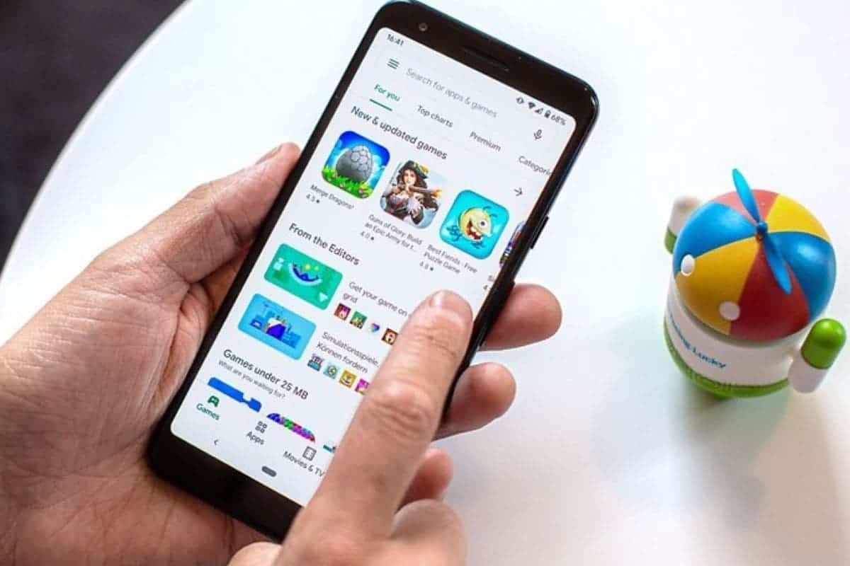 Google is following Apple and will remove 900,000 apps from Google Play