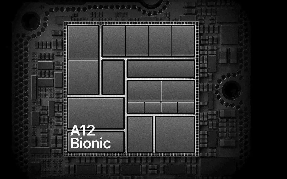 Apple suffers significant loss. Processor director resigns.