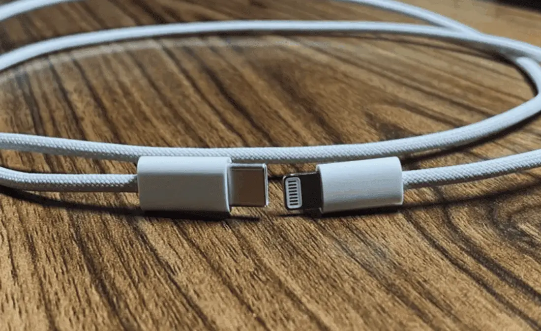 iPhone 12 USB Type-C to Lightning braided charging cable leaks