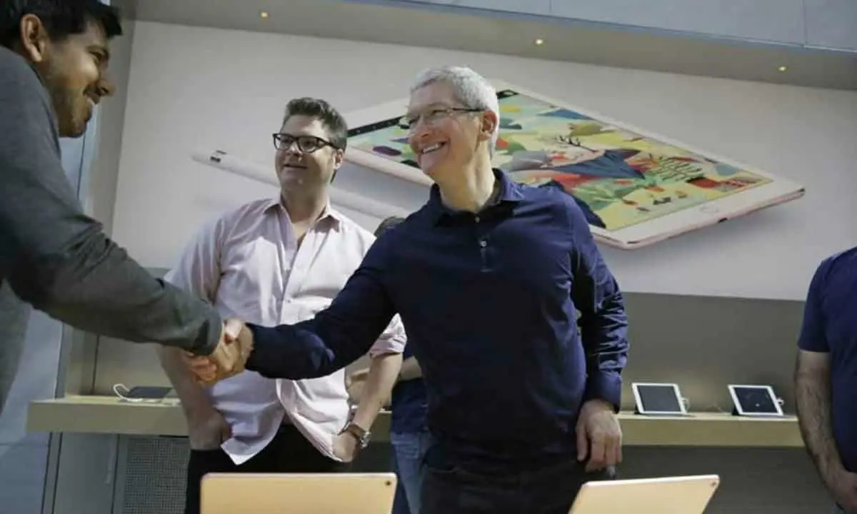 India attracts Apple investment: willing to adjust some important terms