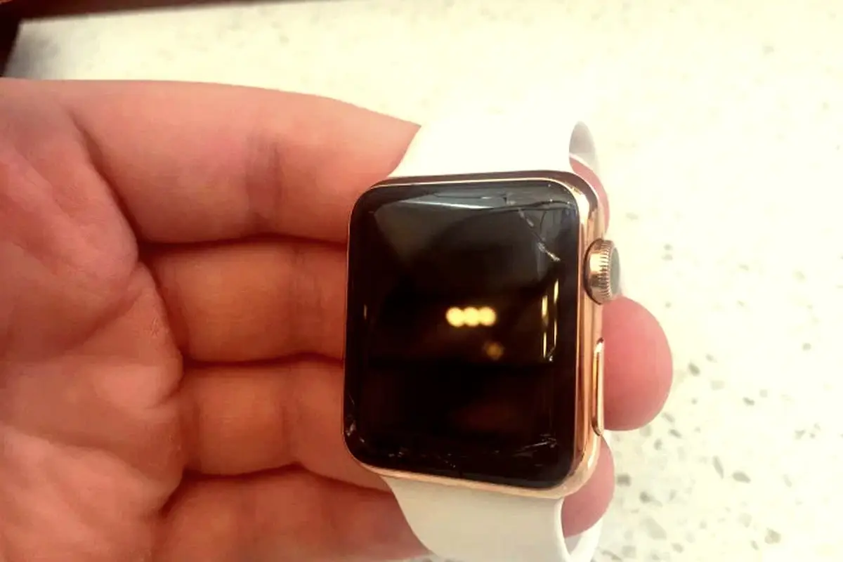 Apple starts screen replacement program for aluminum Watch series 2 and 3
