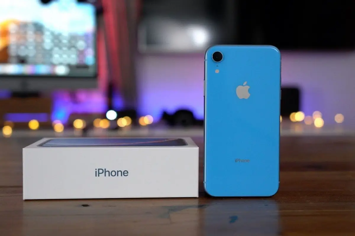 Apple to further cut down the production of iPhone XR