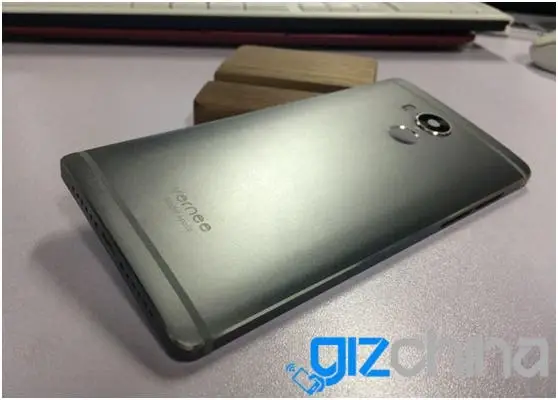 First real pics of Vernee Apollo