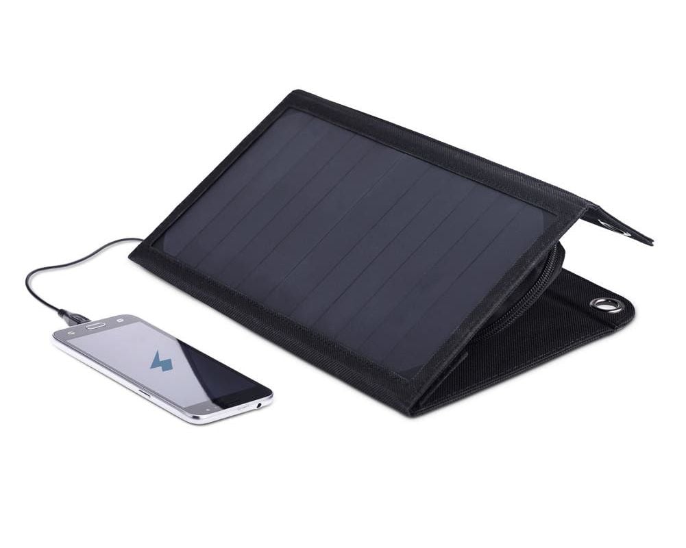 Dodocool DA69 Solar Charger / Power Bank on sale at Amazon