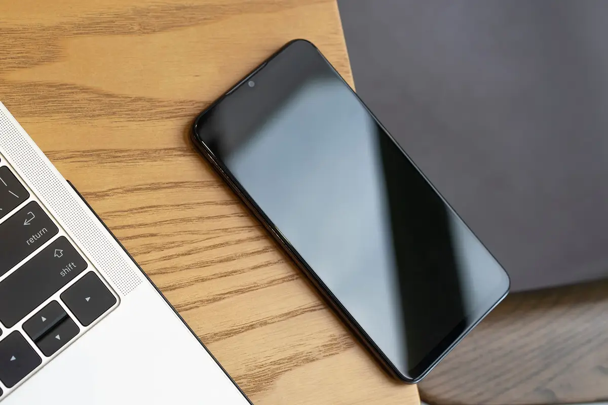 First hands on photos of Meizu Note 9 appear, have a look!