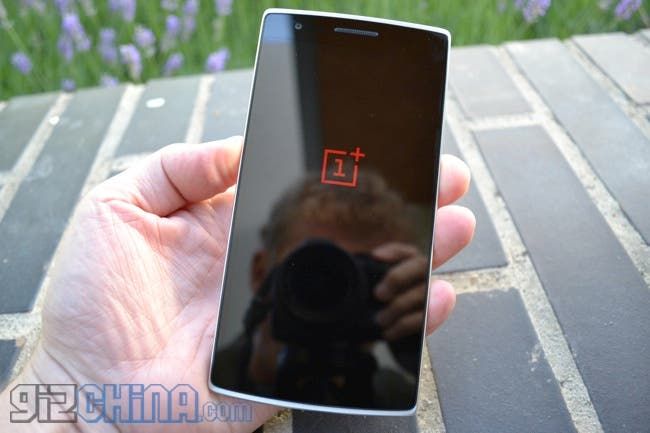 OnePlus fix screen issues with latest OnePlus One OTA update