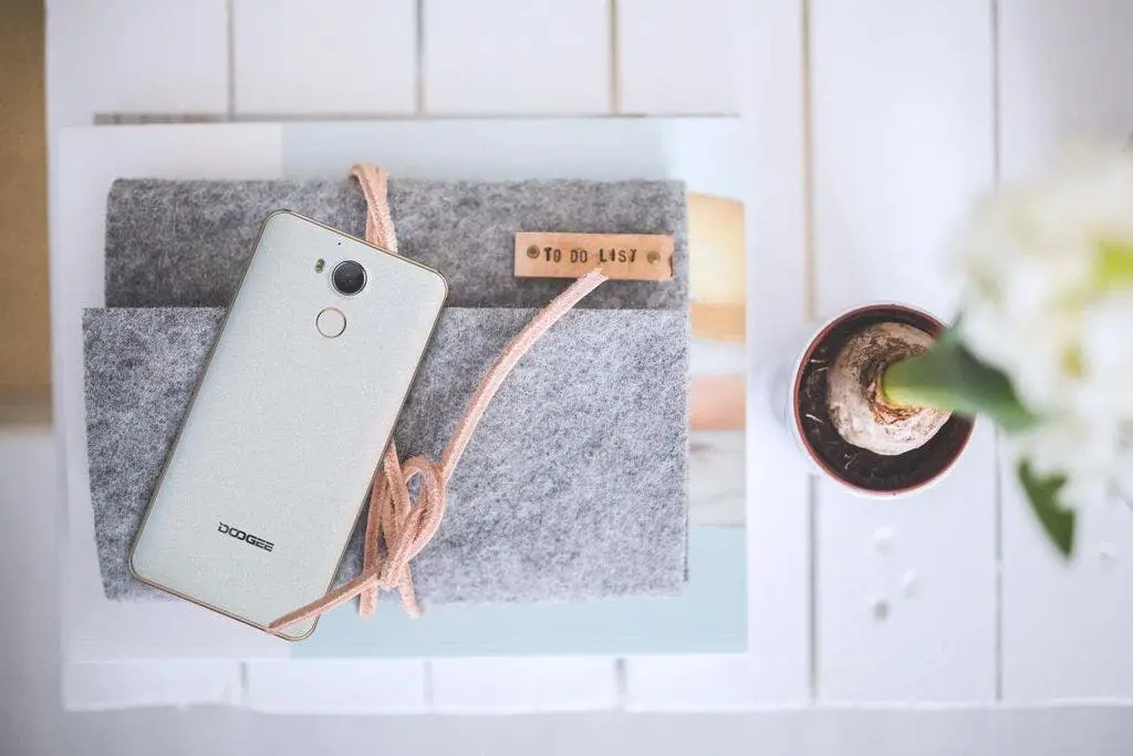 GizChina Giveaway: Win a free Doogee F7 Helio X20 phone!