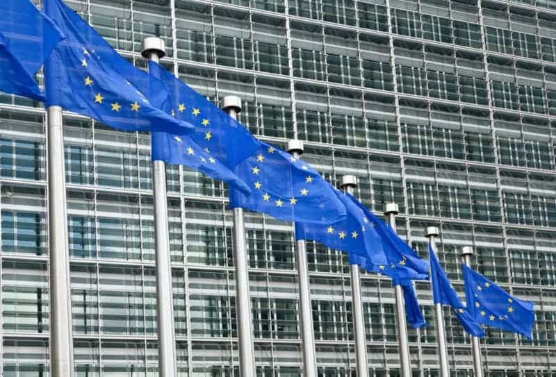 EU draws red lines for platforms such as Google & Facebook