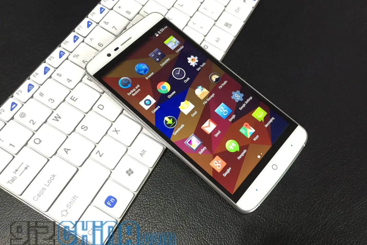 Elephone P8000 breaks cover again in hands on Video