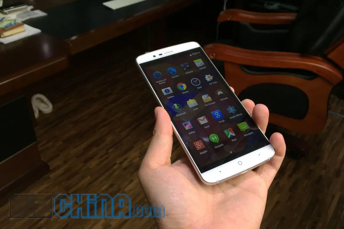 Chinese smartphone market sees a slump after 6 years of growth