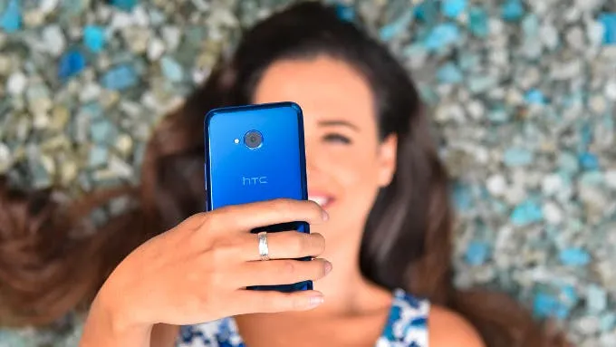 HTC U11 Life Android 10 update is coming soon