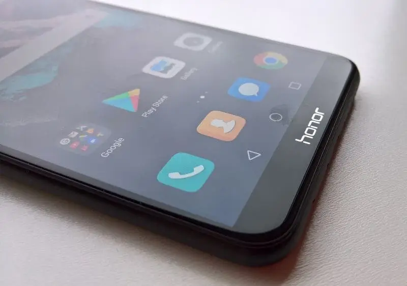 Honor 8X Box Leaked on a Spy Photo