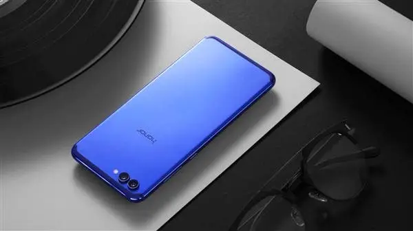 Huawei Honor V10's Kirin 970 Outruns Xiaomi Mi 6's Snapdragon 835